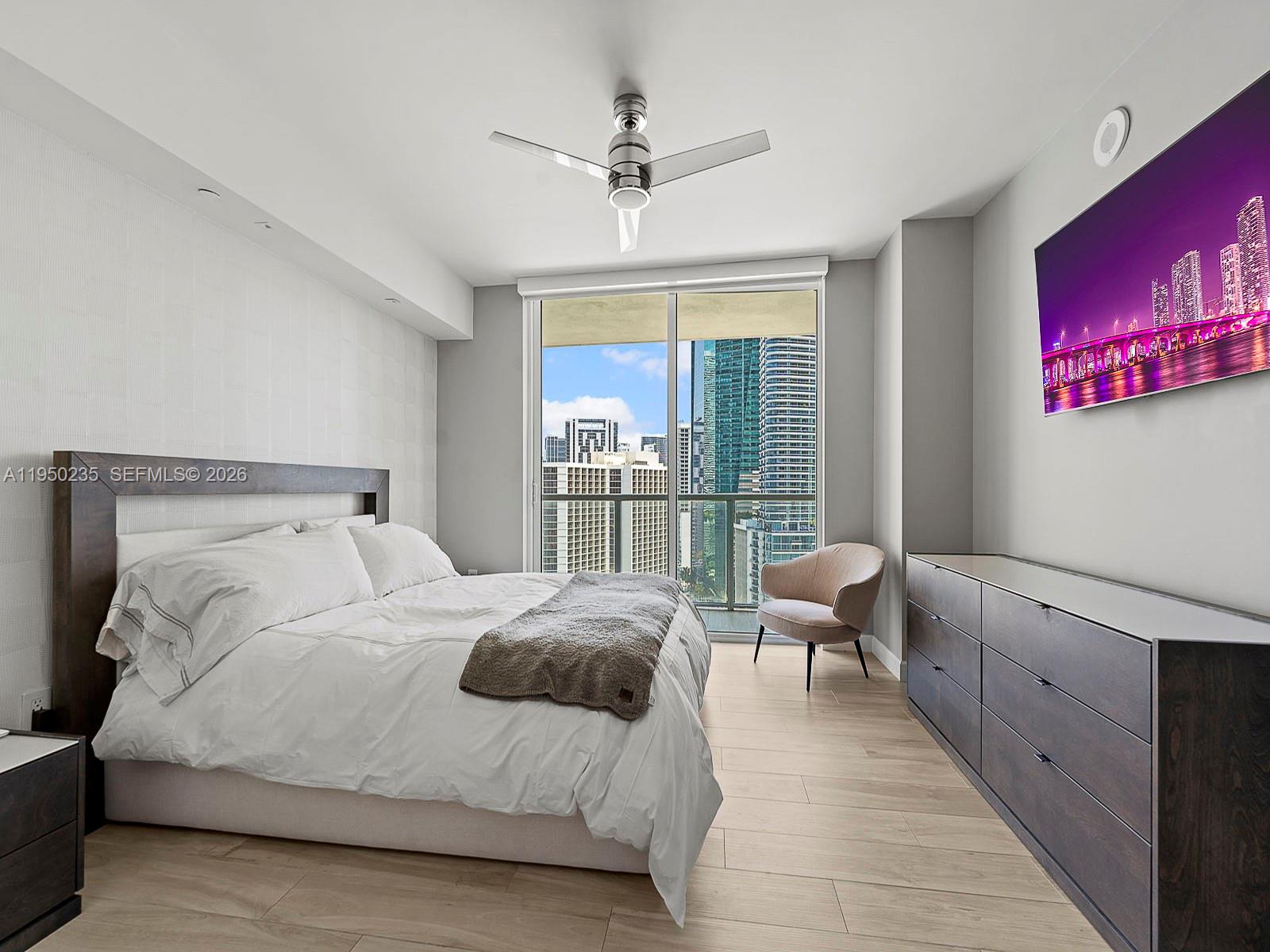 image 500 Brickell East8
