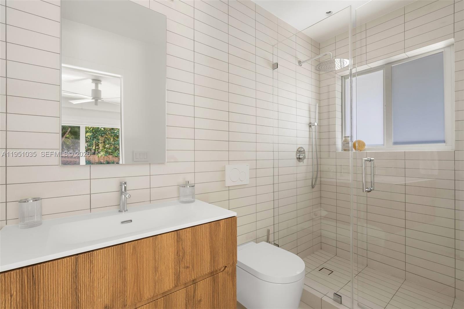 1040 NE 85th St Miami, FL 33138