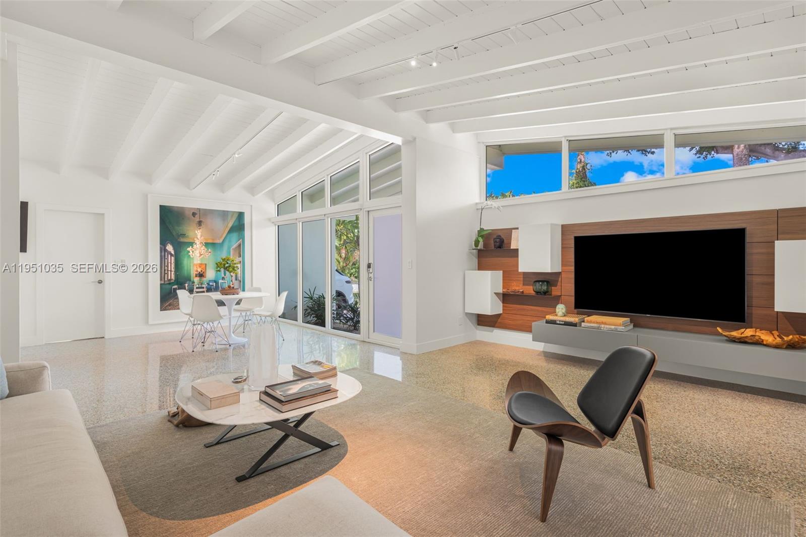 1040 NE 85th St Miami, FL 33138