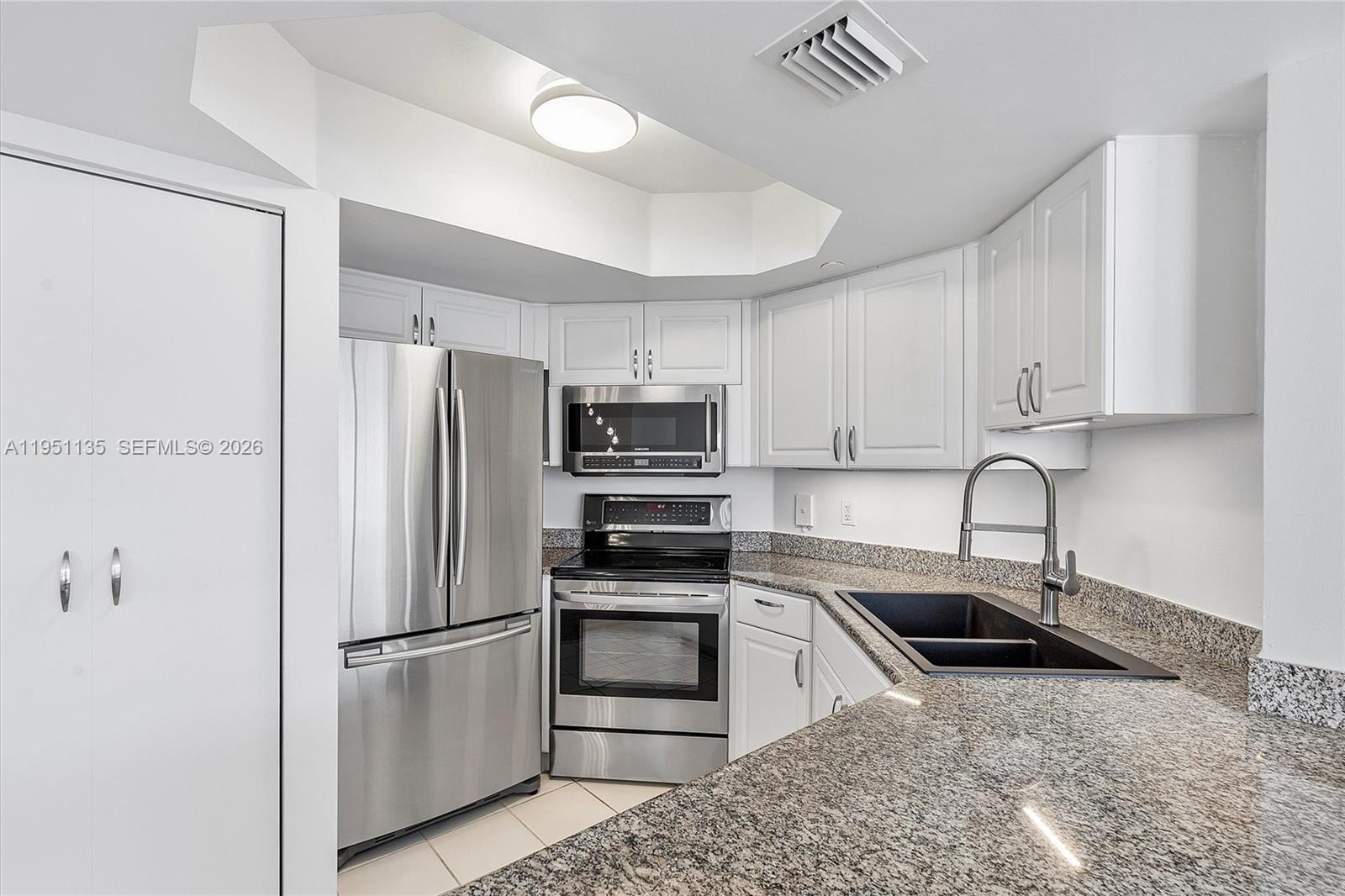 8911 Collins Ave #1203 Surfside, FL 33154