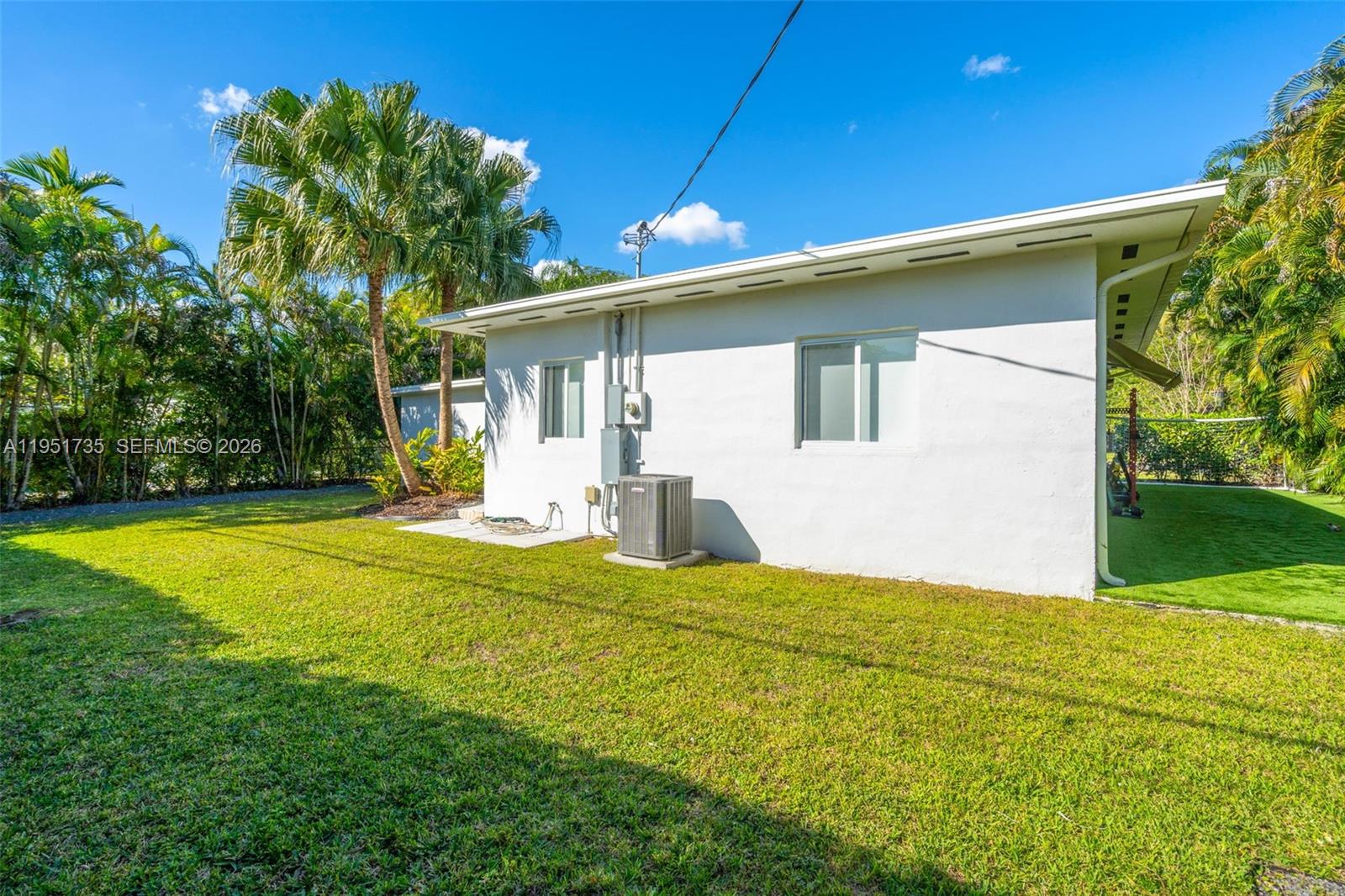 5930 SW 47th St Miami, FL 33155