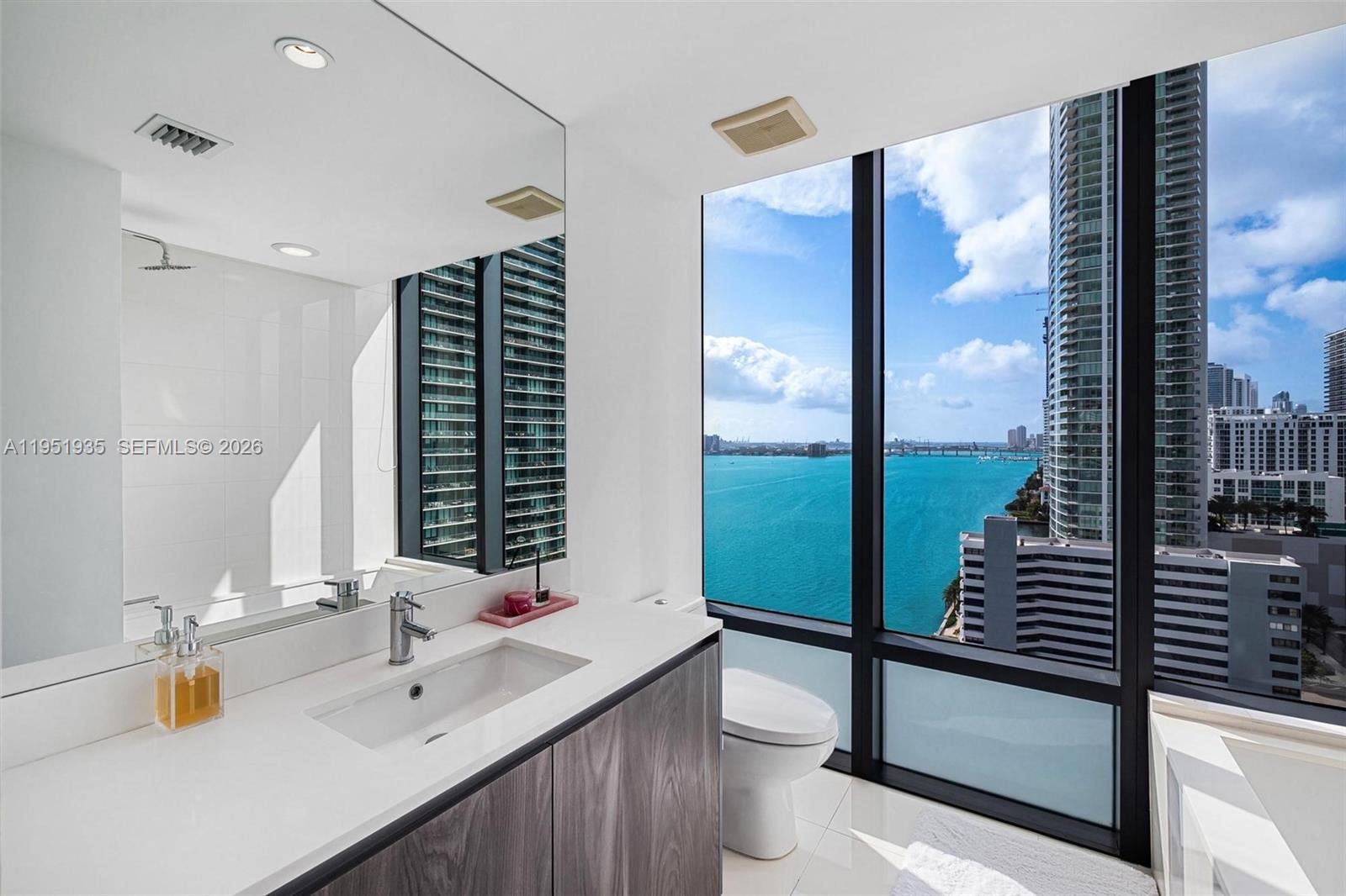 3131 NE 7th Ave #1701 Miami, FL 33137