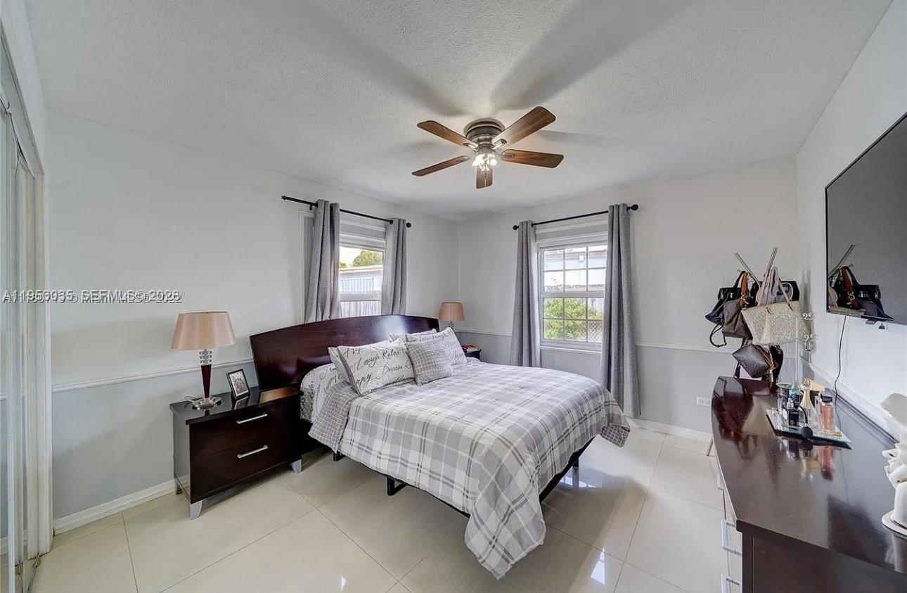 801 E 16th Pl Hialeah, FL 33010