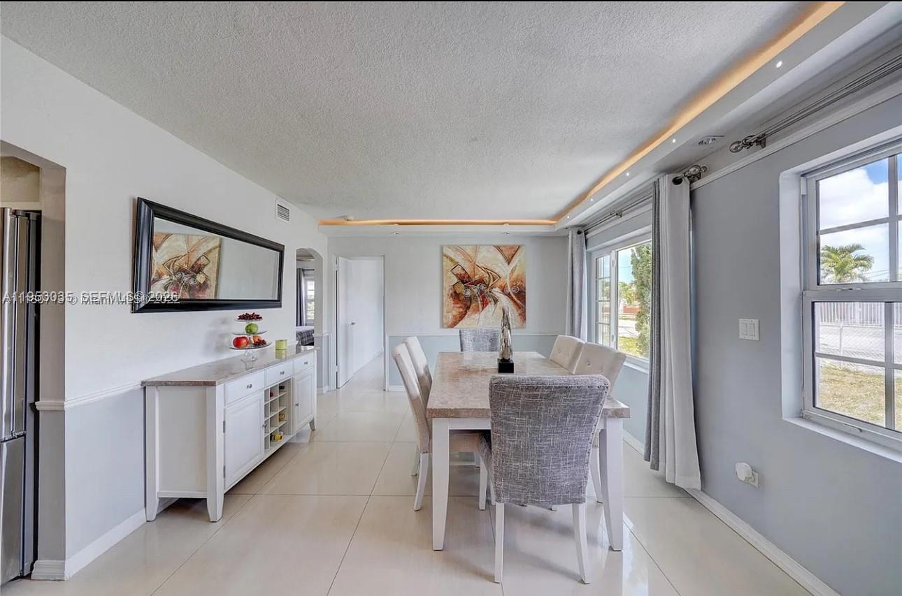 801 E 16th Pl Hialeah, FL 33010