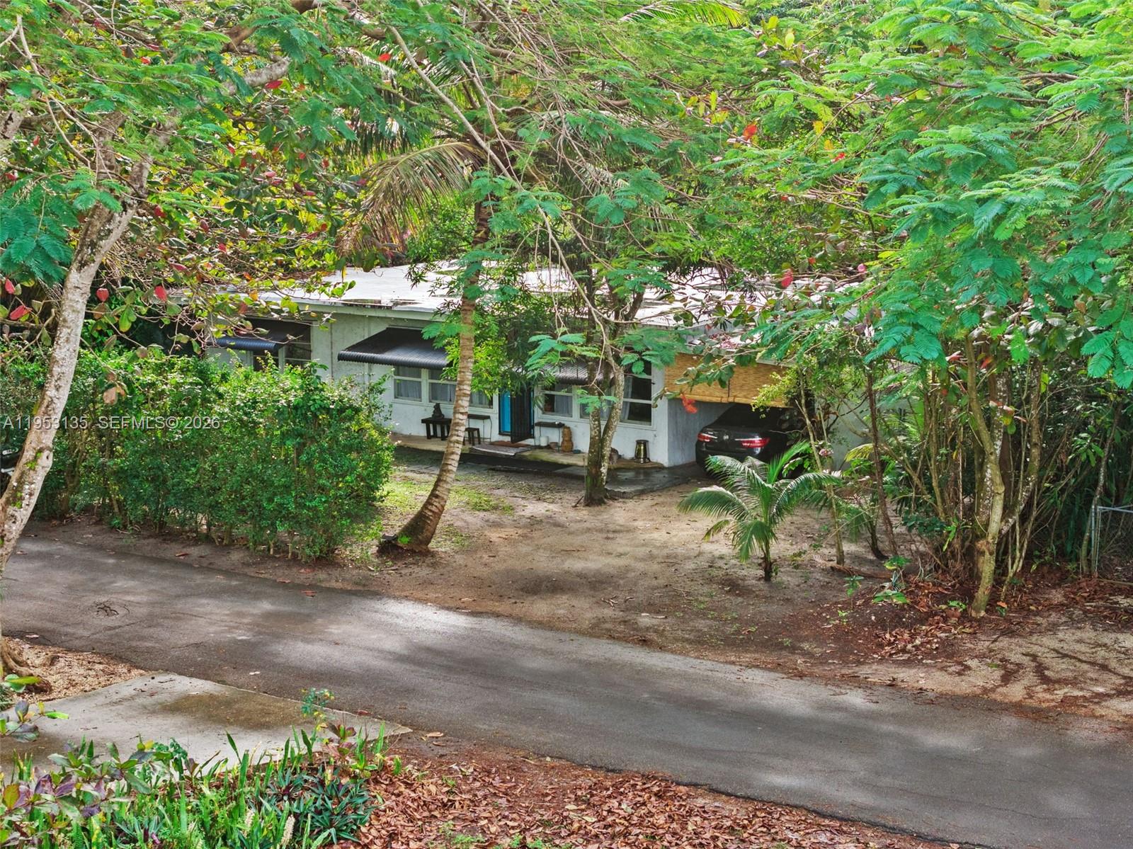 5942 SW 60th St South Miami, FL 33143