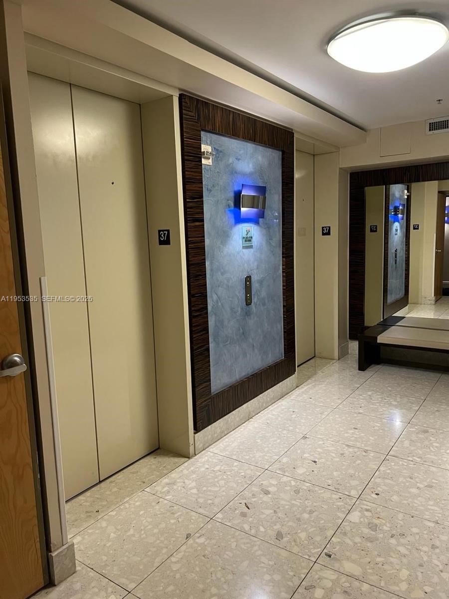 image Latitude on the River7