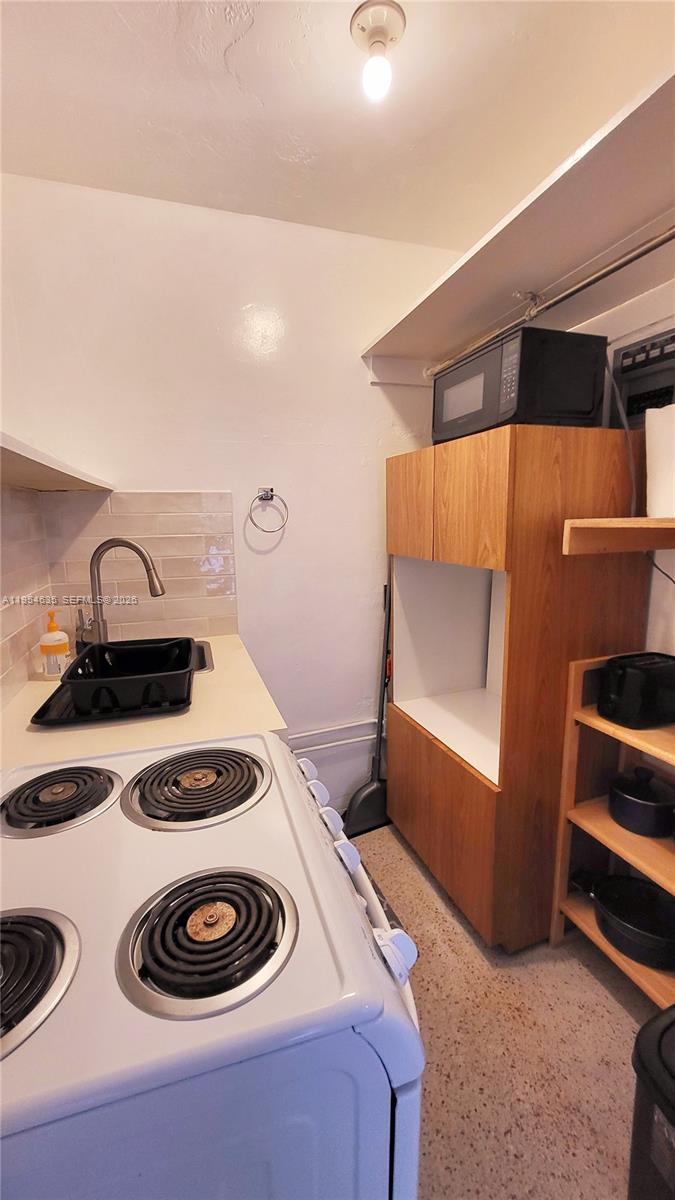 215 S 12th Ave #Back Hollywood, FL 33019