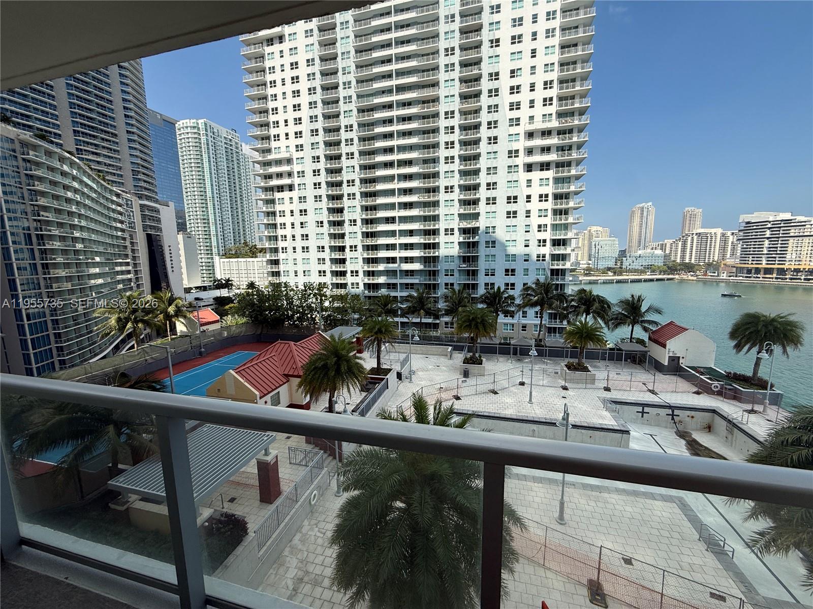 image The Mark on Brickell12