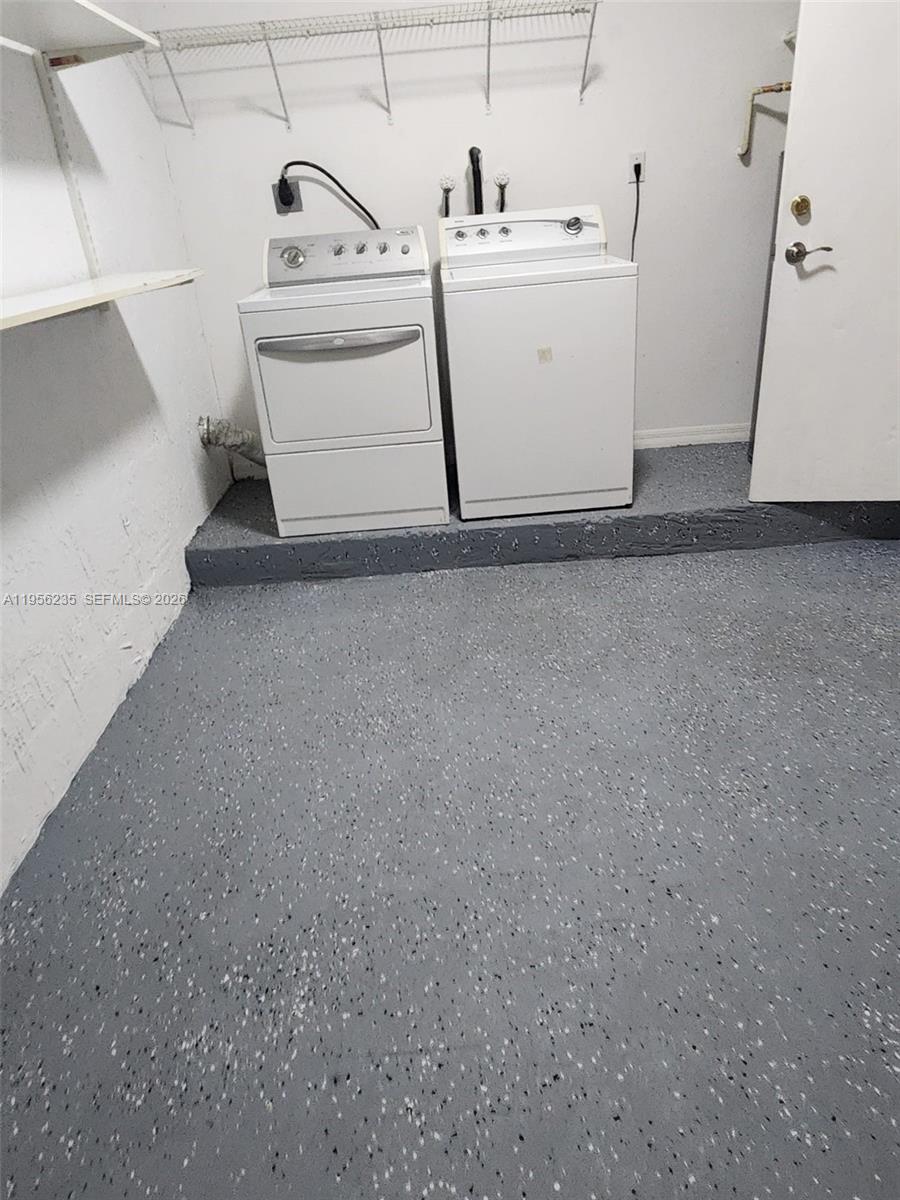 9141 SW 162nd Ct Miami, FL 33196