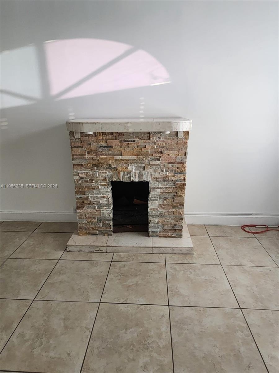 9141 SW 162nd Ct Miami, FL 33196