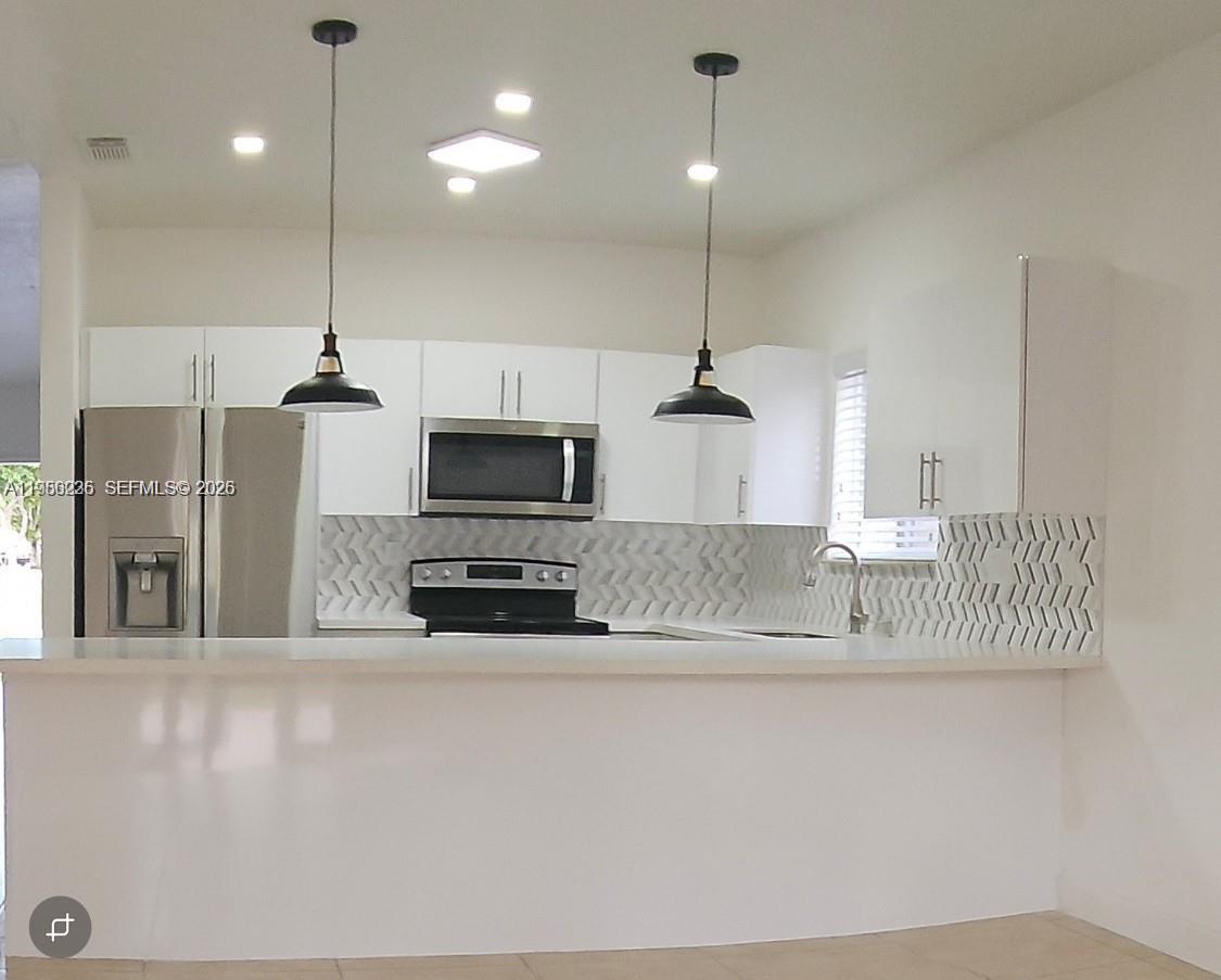 9141 SW 162nd Ct Miami, FL 33196