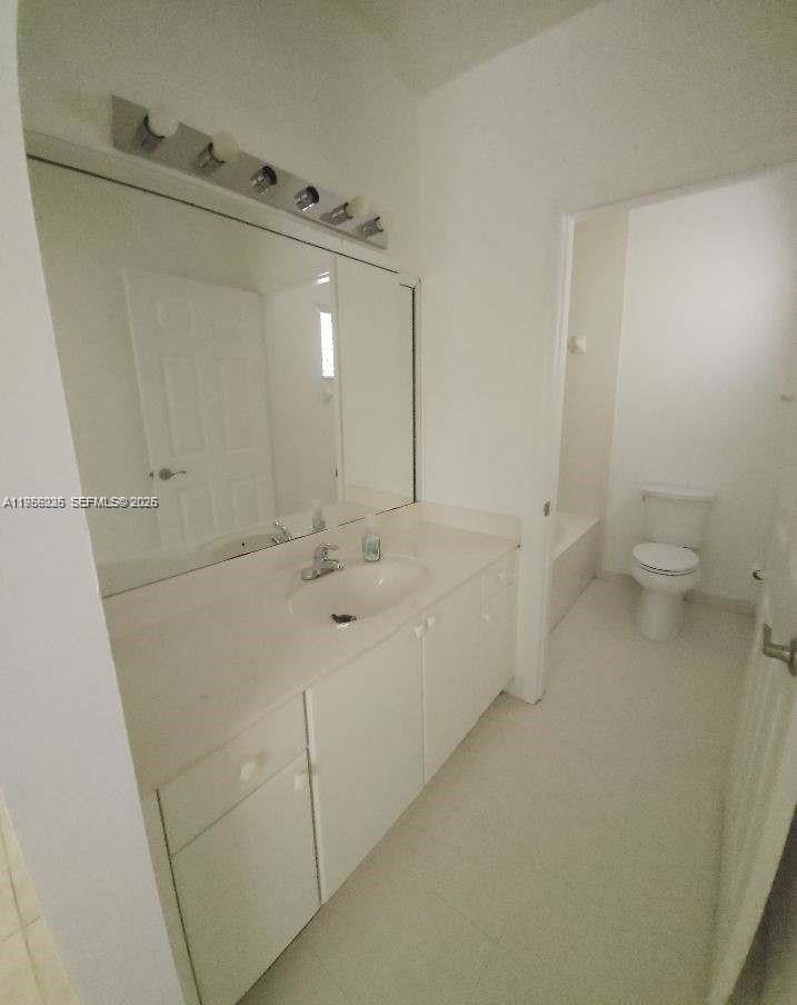 9141 SW 162nd Ct Miami, FL 33196