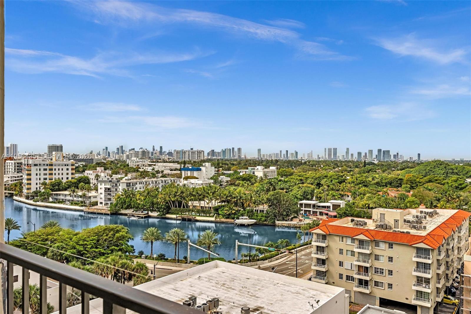 2625 Collins Ave #1109 Miami Beach, FL 33140