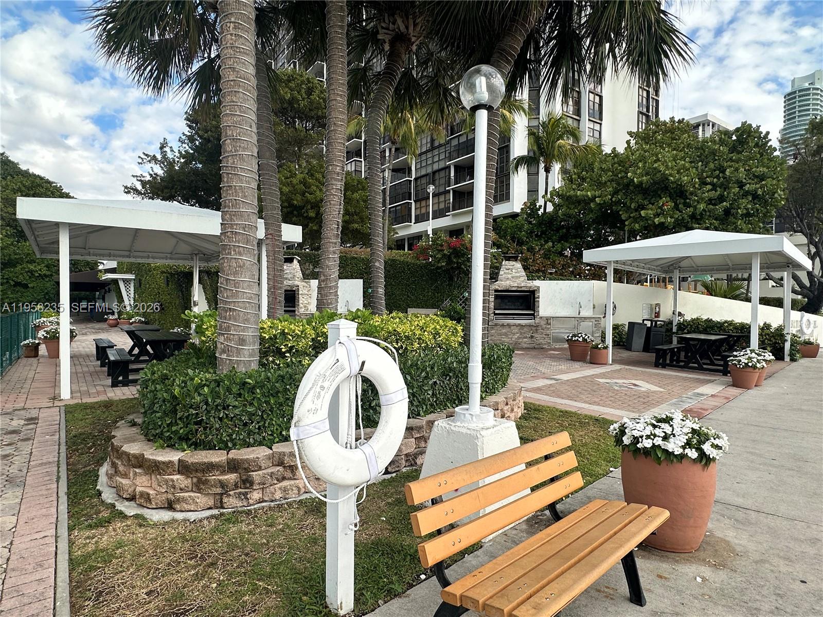image Brickell Place IV22