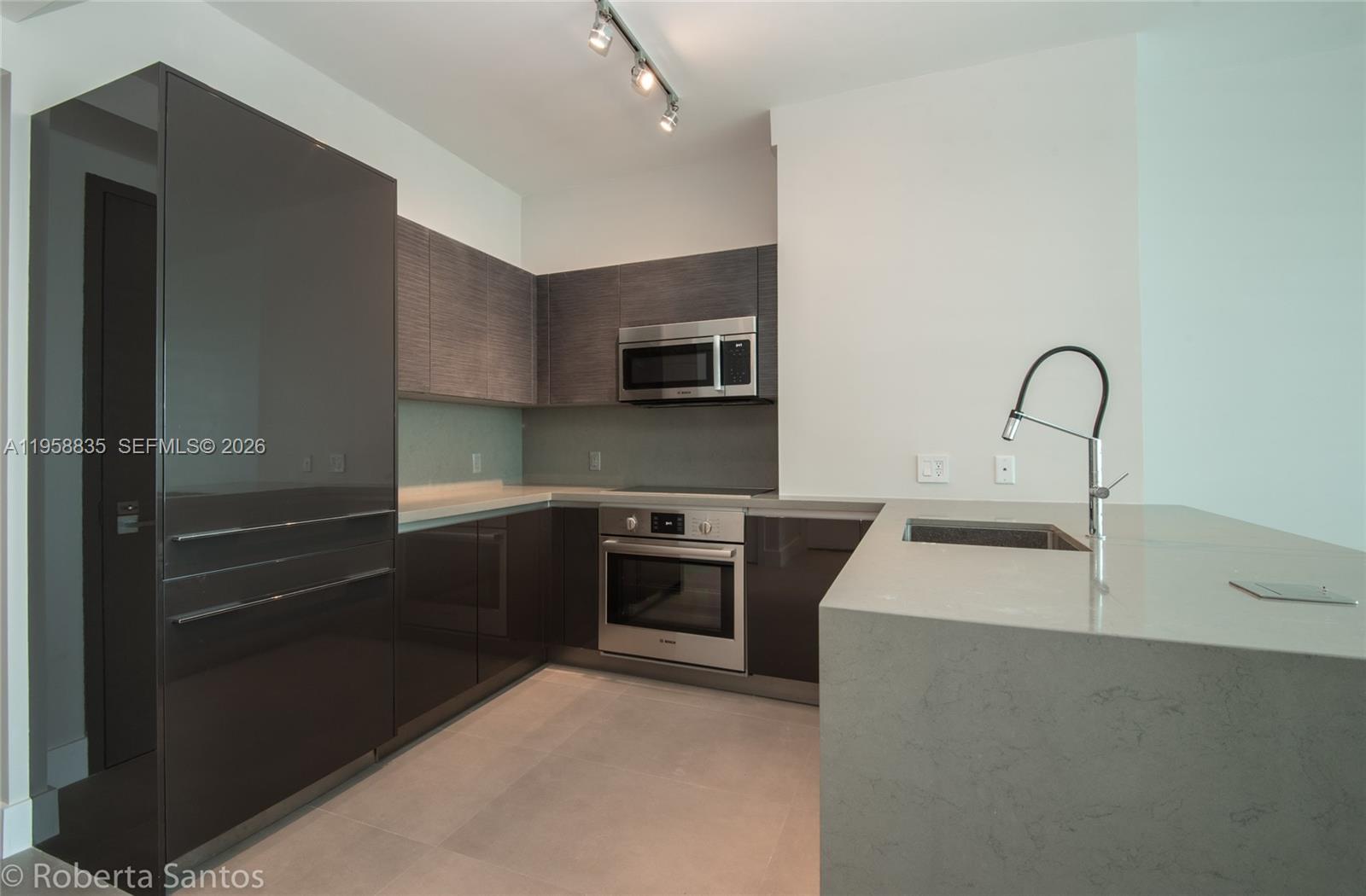 image The Bond on Brickell5