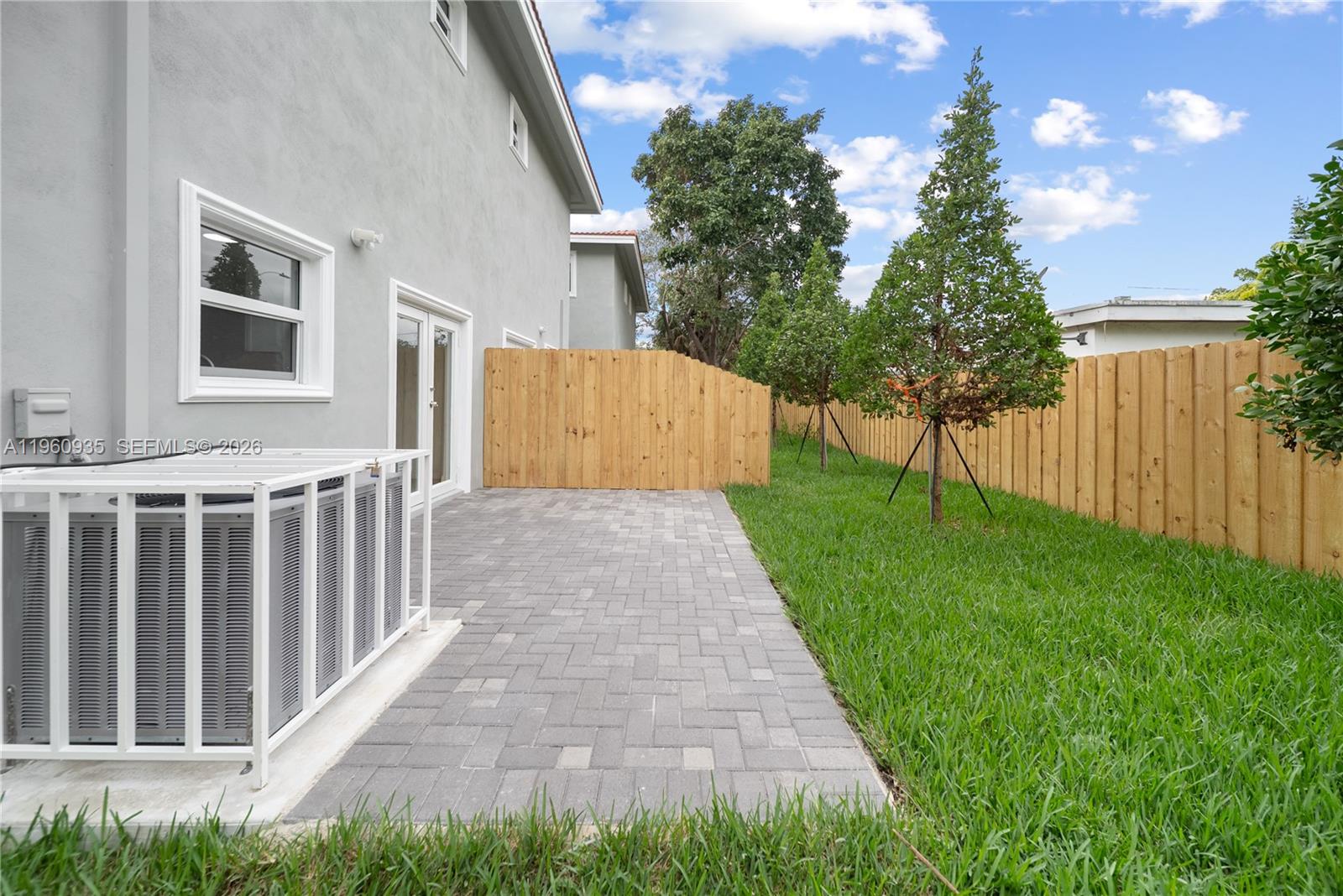 529 NW 56th St Miami, FL 33127