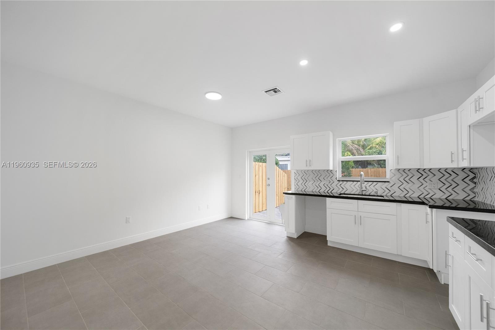 529 NW 56th St Miami, FL 33127