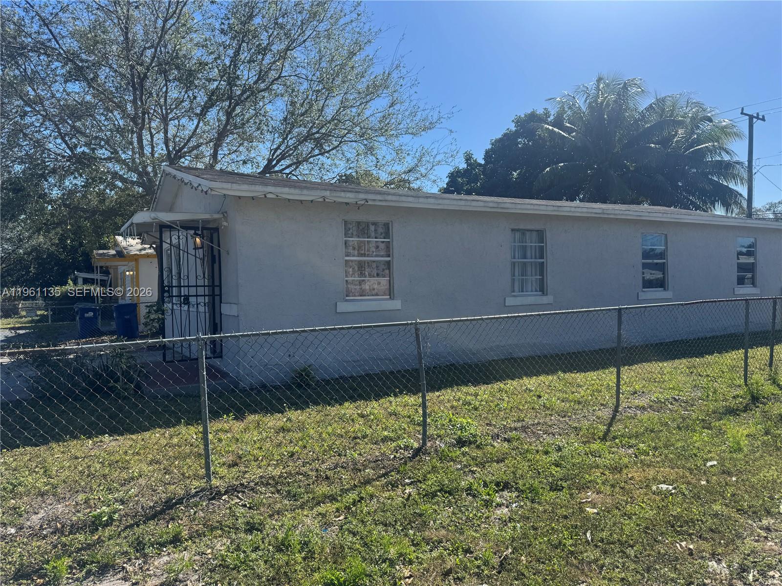 1940 NW 96th St Miami, FL 33147