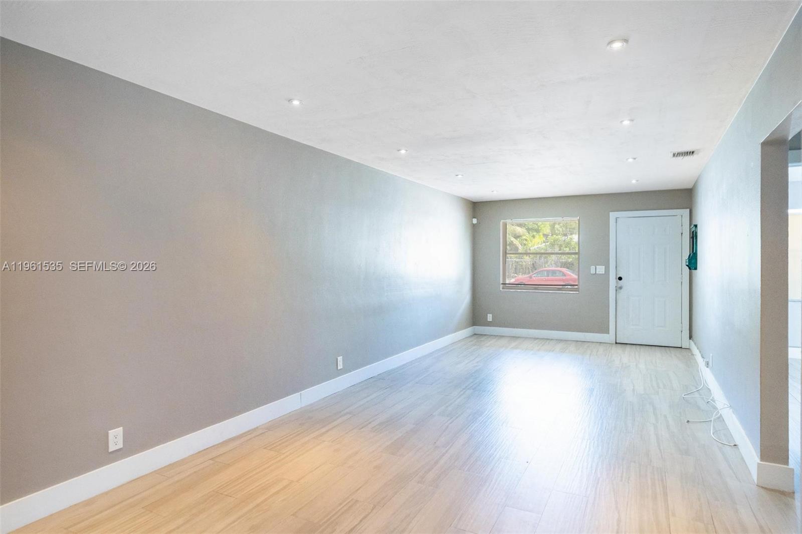 551 NE 67th St Miami, FL 33138