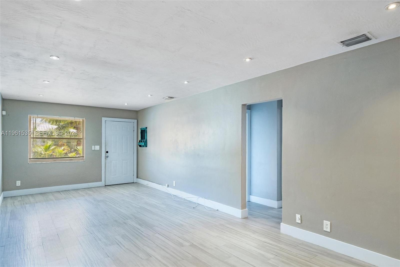 551 NE 67th St Miami, FL 33138