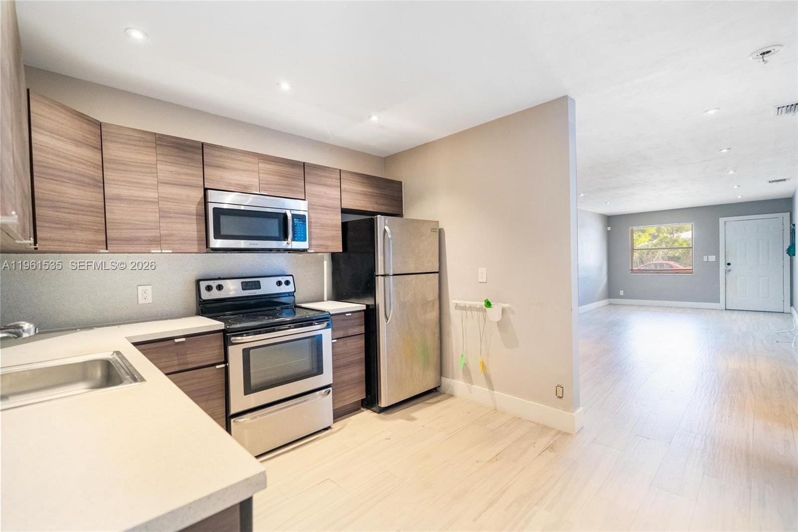 551 NE 67th St Miami, FL 33138