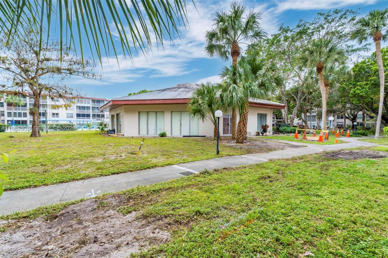 2649 NW 48th Ter #130 Lauderdale Lakes, FL 33313