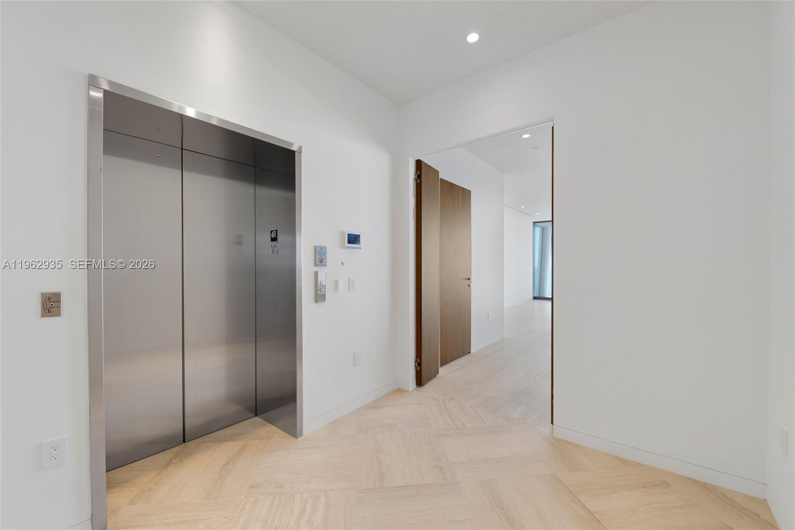 5 Grove Isle Dr #M401 Coconut Grove, FL 33133