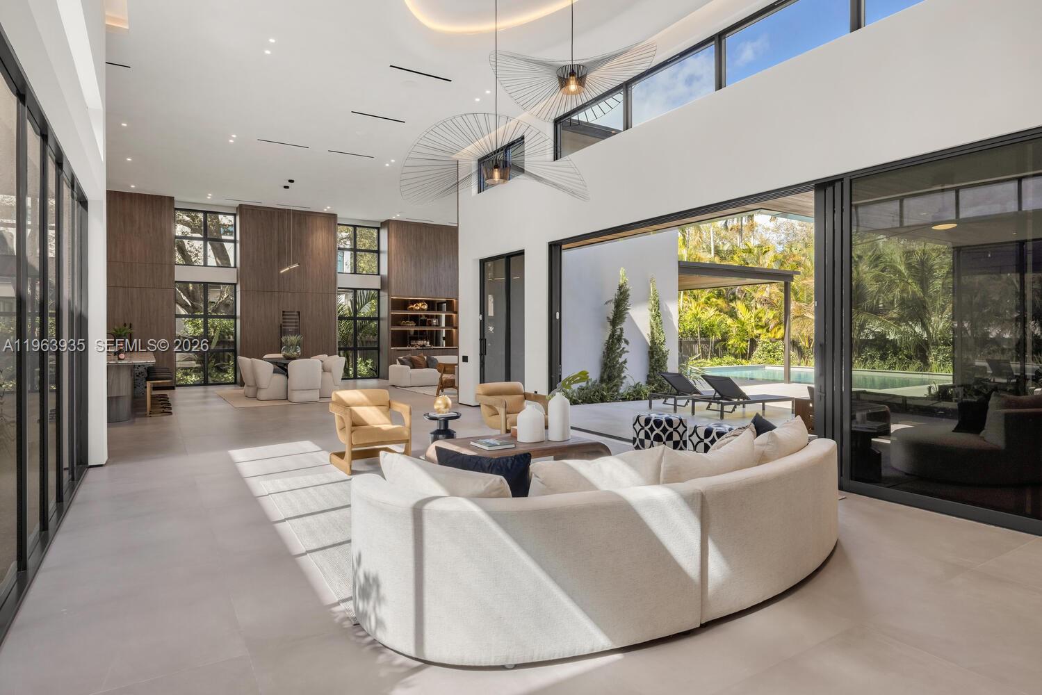 549 NE 95th St Miami Shores, FL 33138