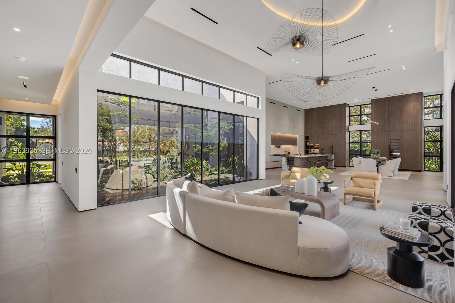 549 NE 95th St Miami Shores, FL 33138