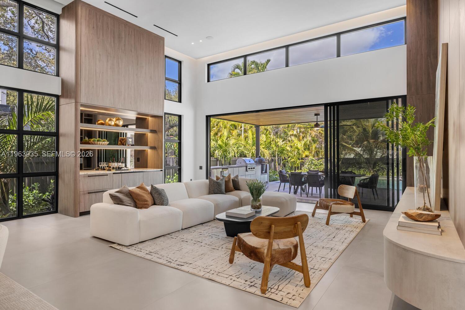 549 NE 95th St Miami Shores, FL 33138