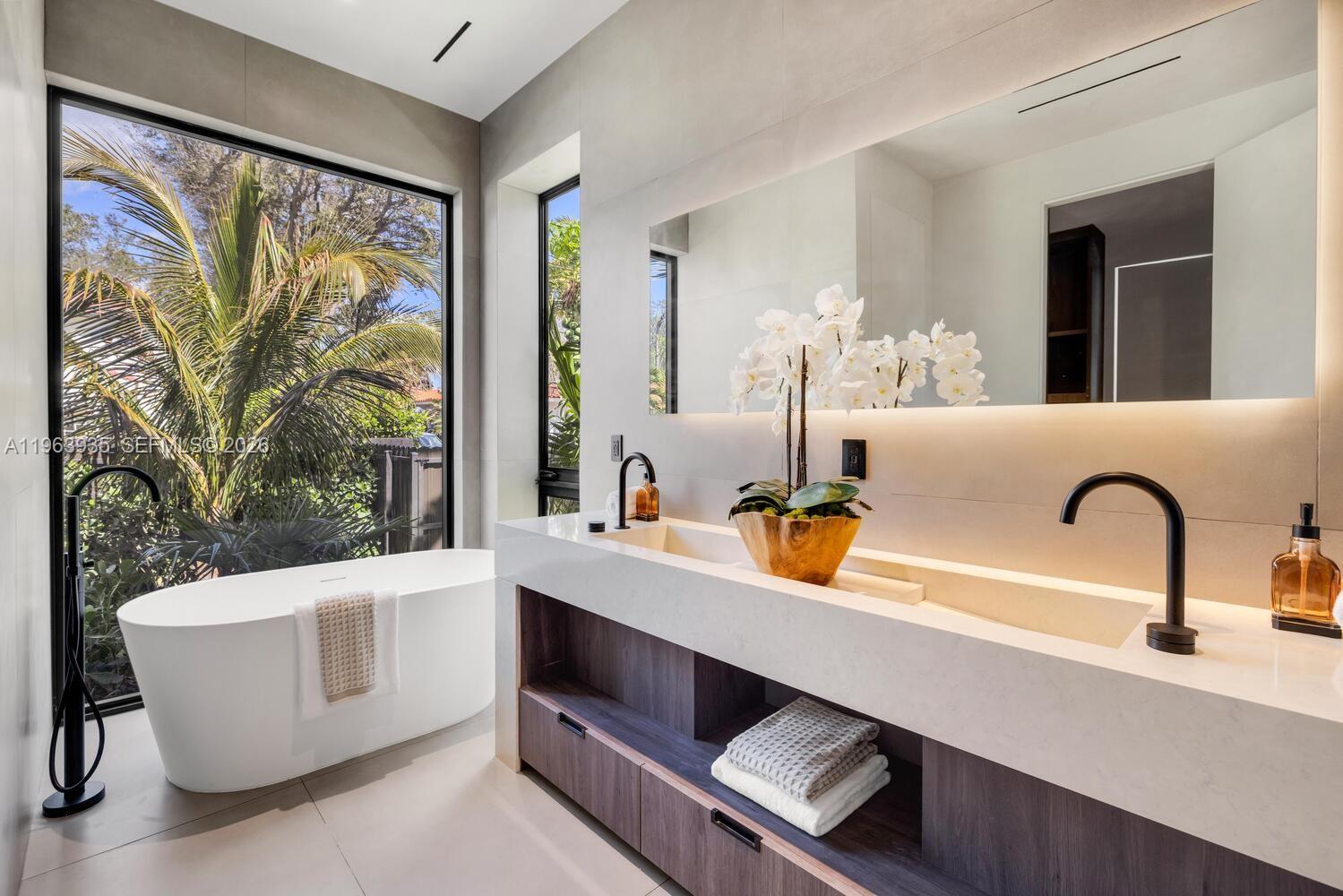 549 NE 95th St Miami Shores, FL 33138