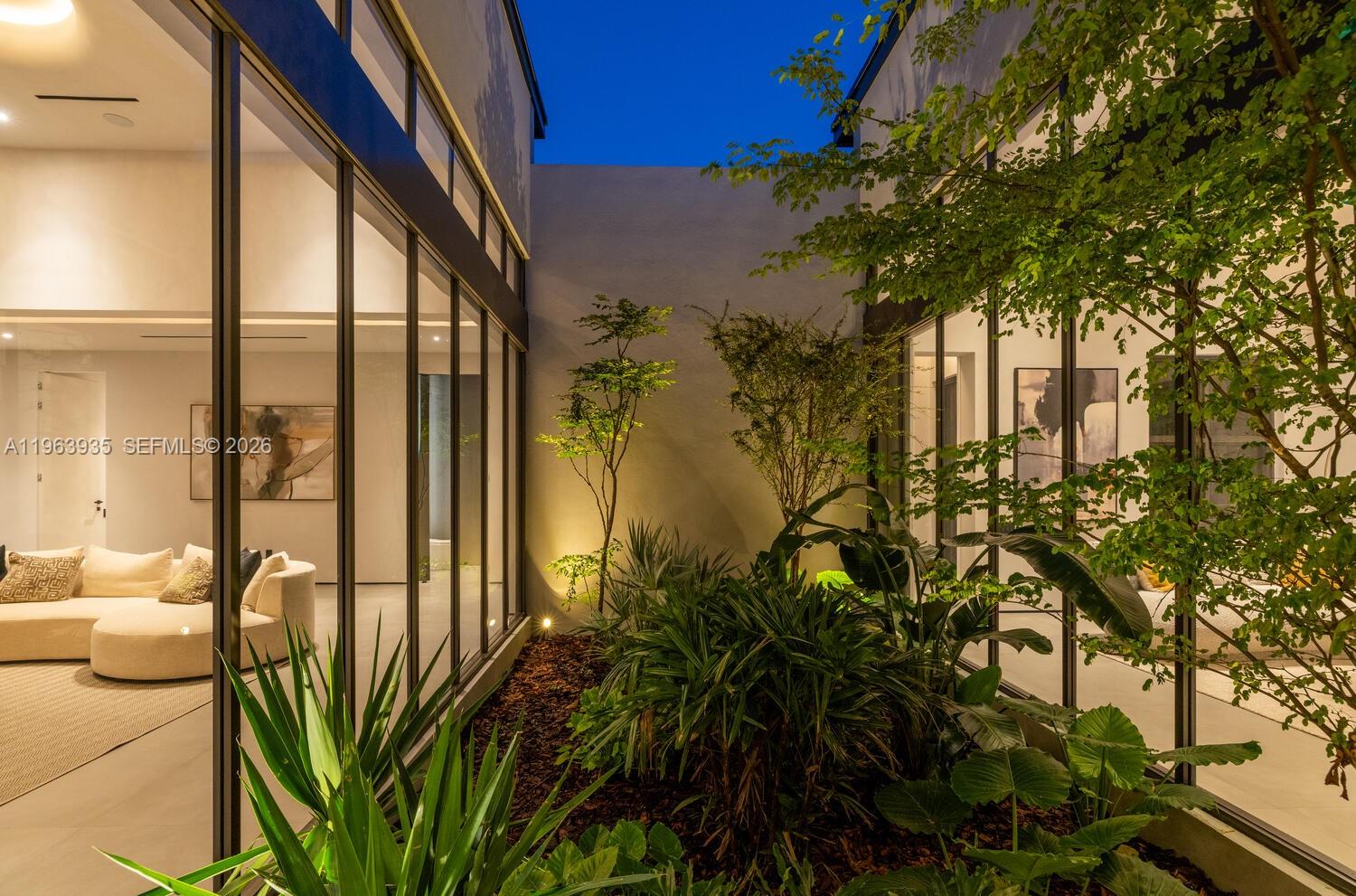 549 NE 95th St Miami Shores, FL 33138