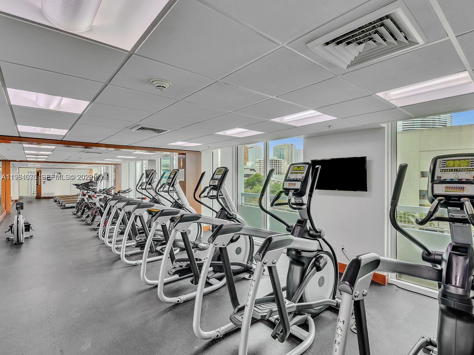 image Brickell on the River North15