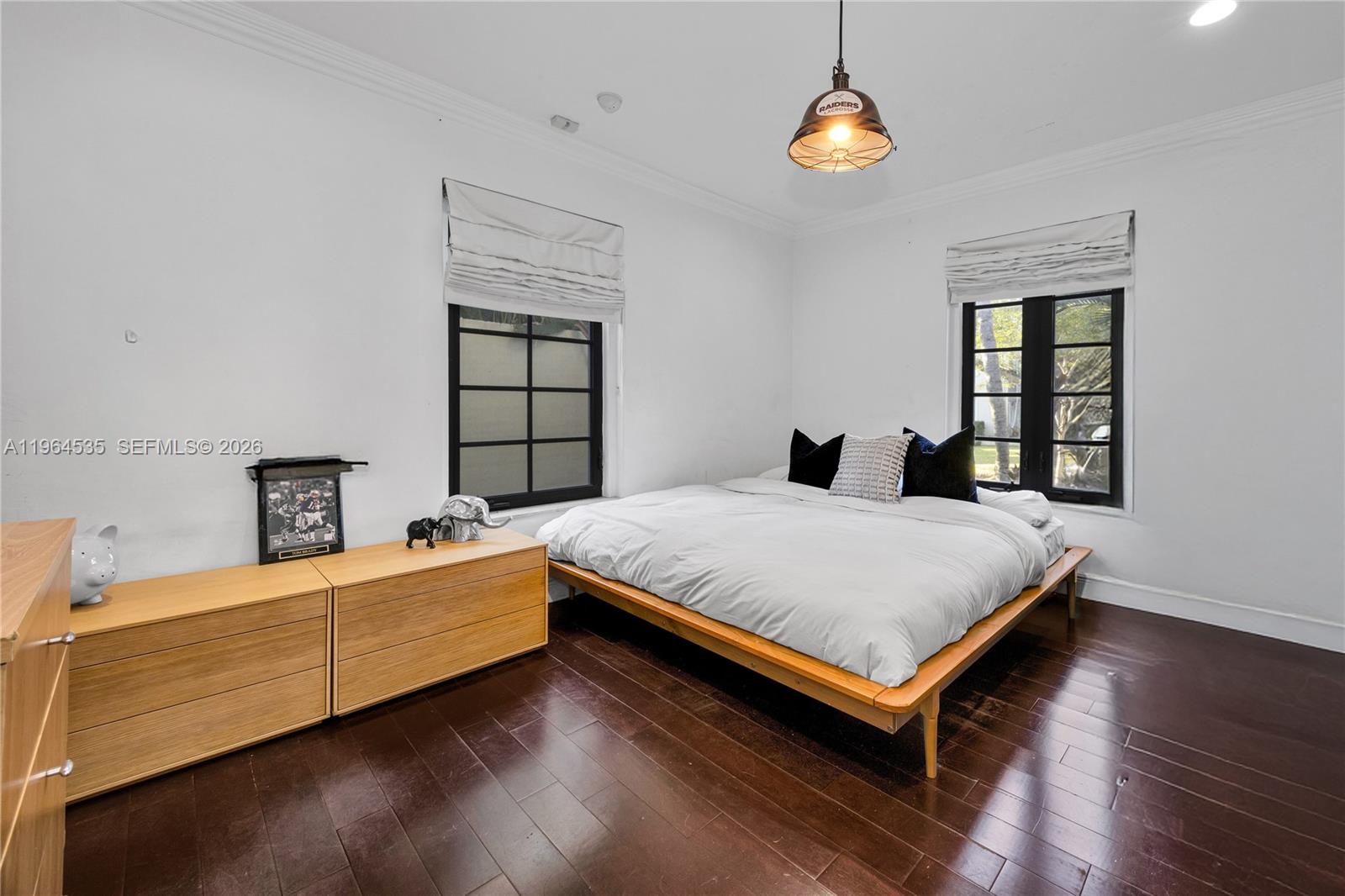 1648 Nocatee Dr Miami, FL 33133