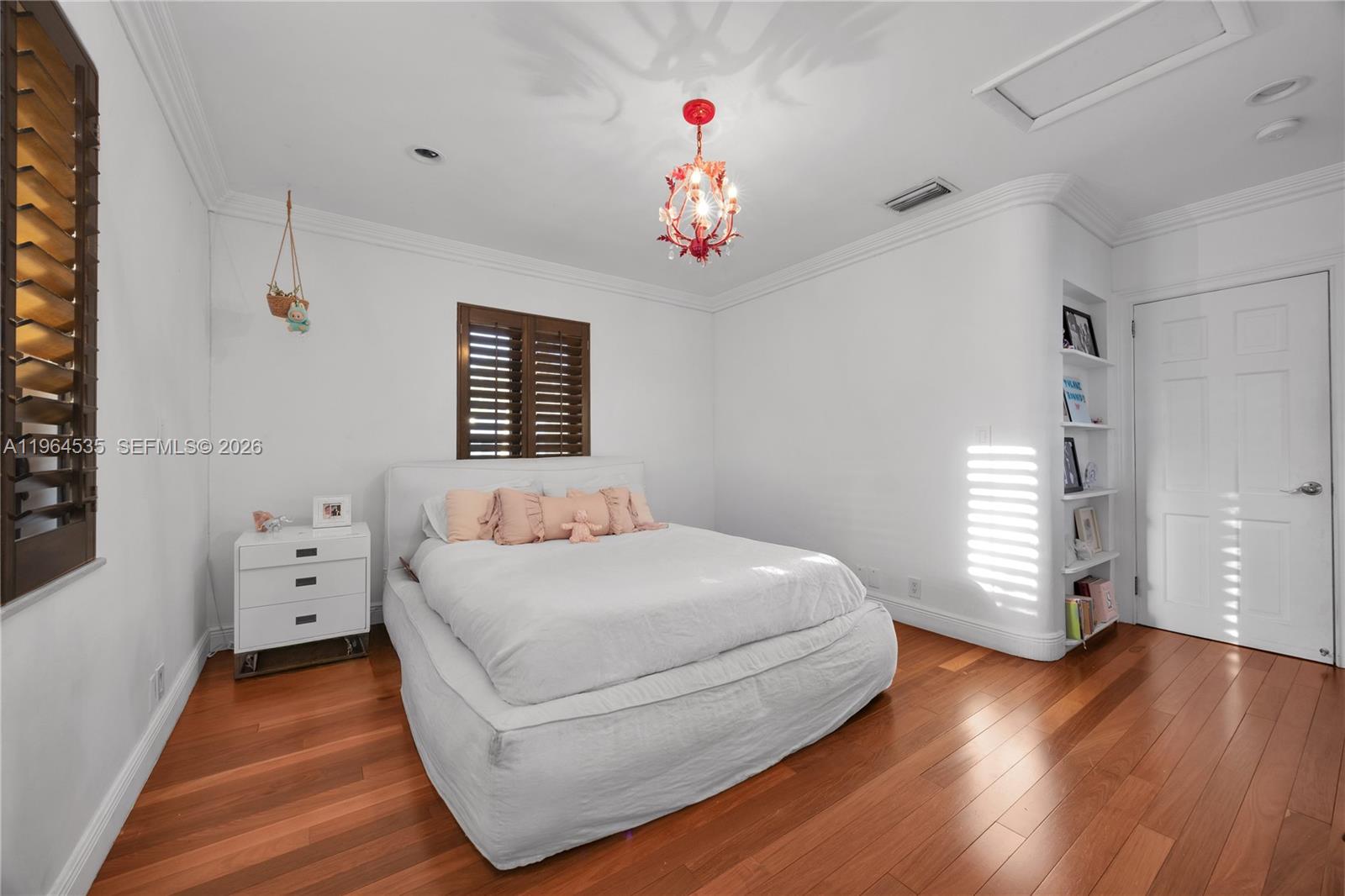 1648 Nocatee Dr Miami, FL 33133