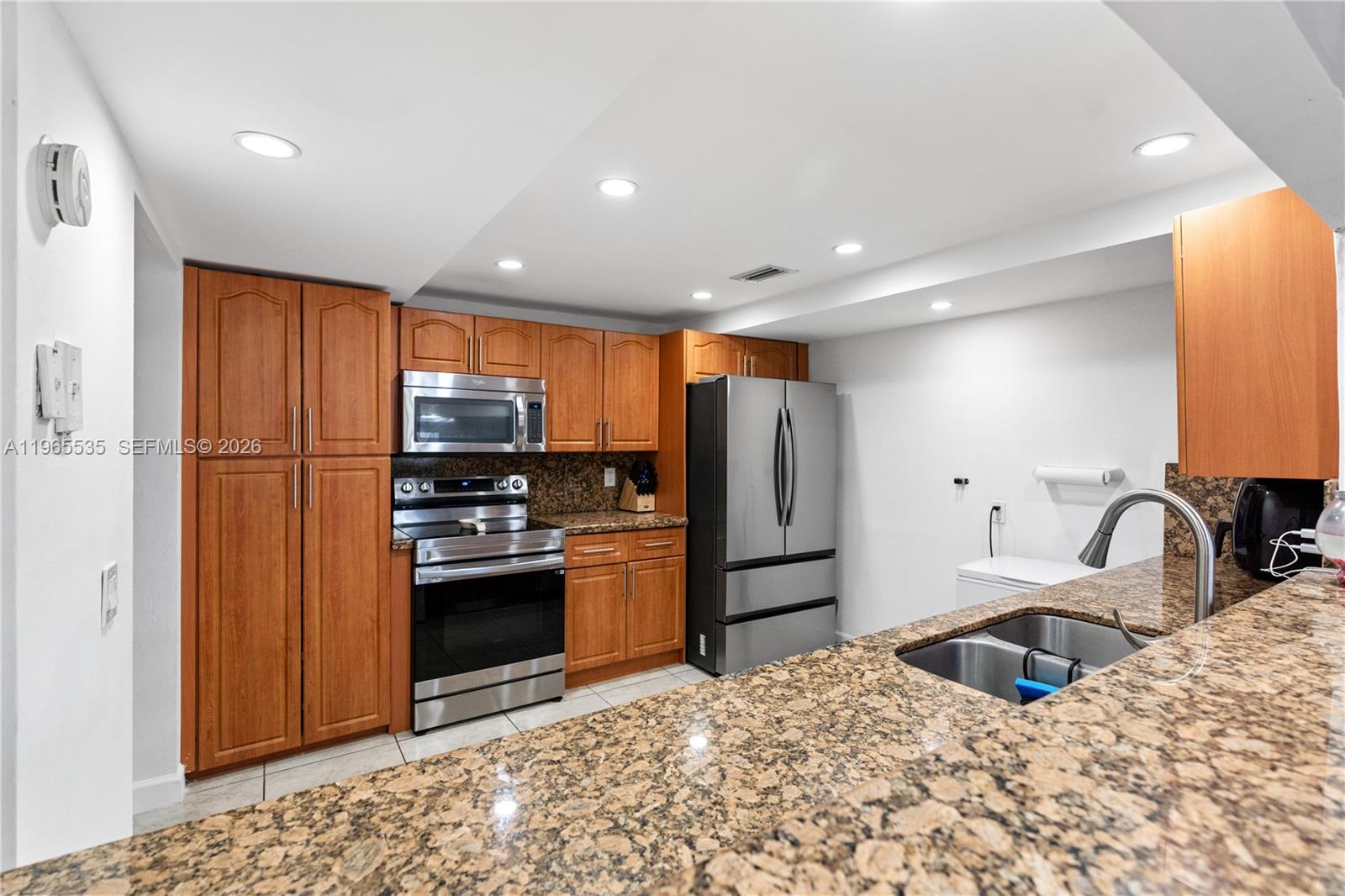 1523 NW 113th Way Pembroke Pines, FL 33026