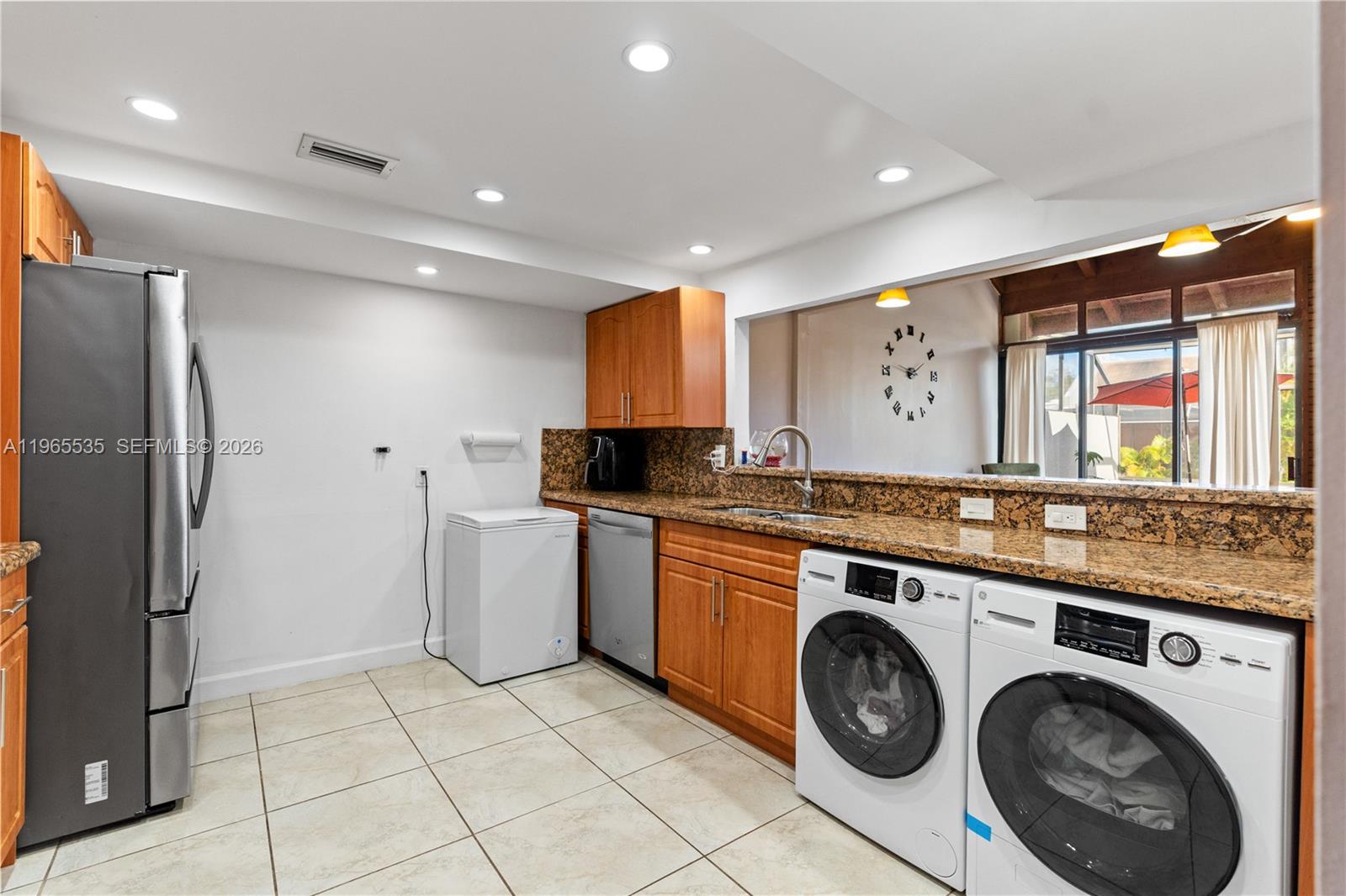 1523 NW 113th Way Pembroke Pines, FL 33026