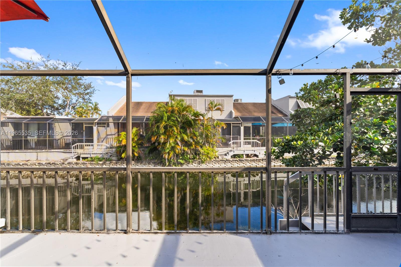 1523 NW 113th Way Pembroke Pines, FL 33026