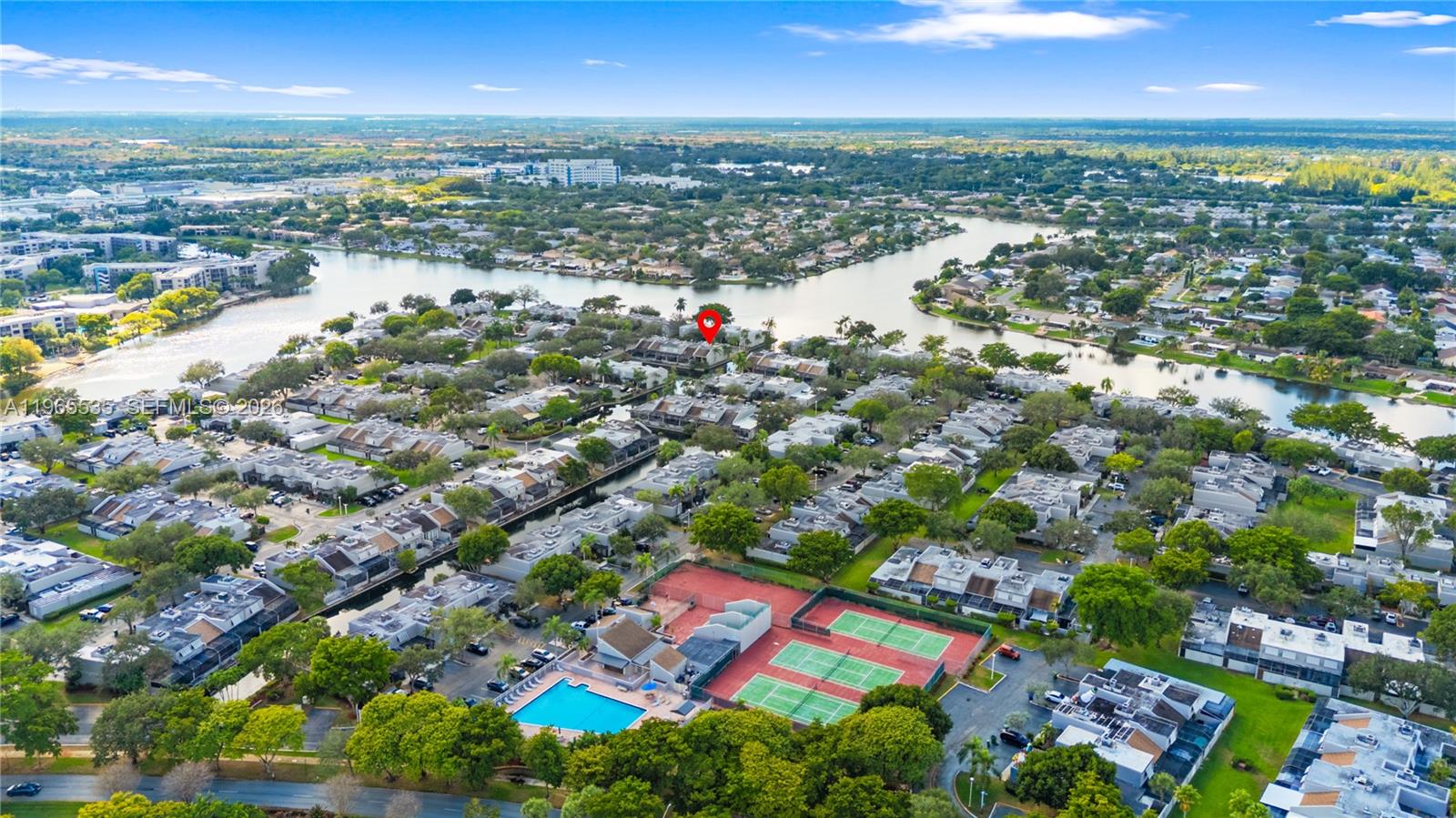 1523 NW 113th Way Pembroke Pines, FL 33026