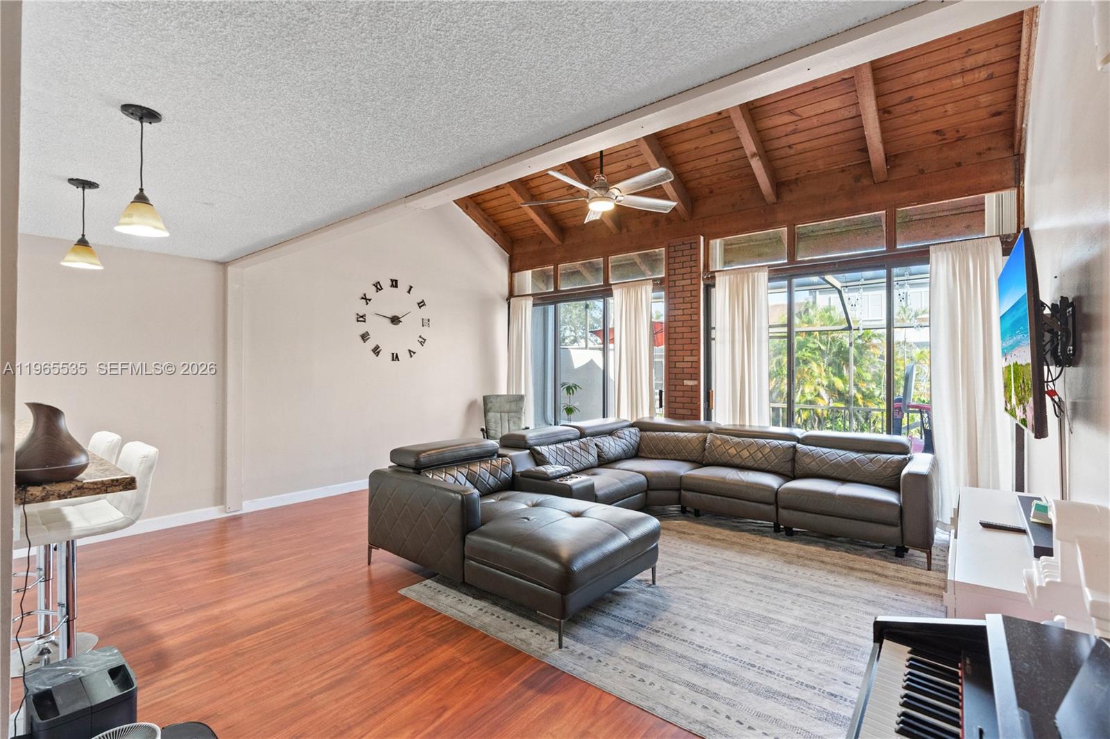 1523 NW 113th Way Pembroke Pines, FL 33026