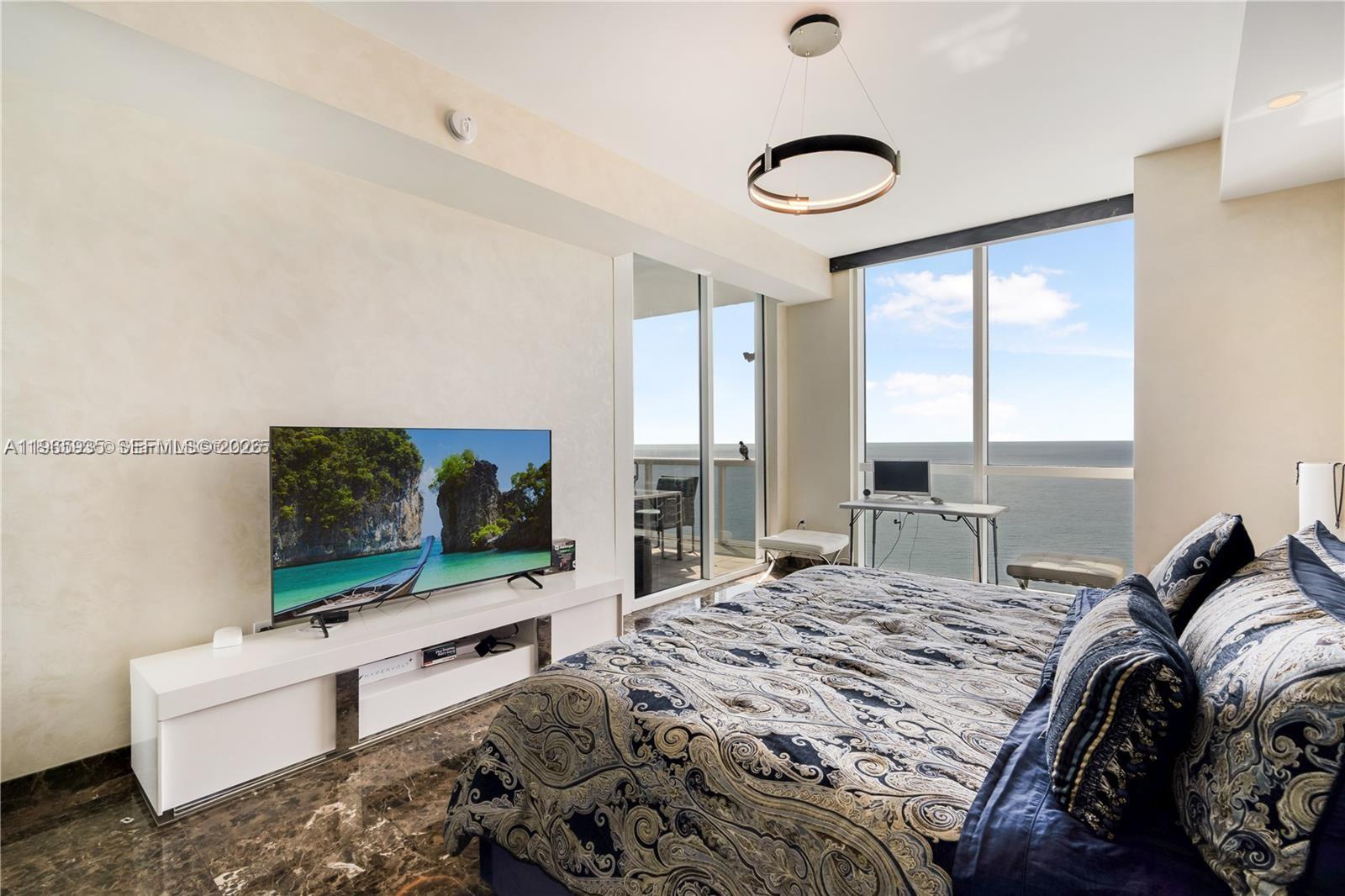 image Trump Palace15