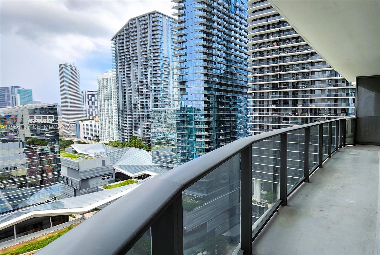 image Brickell Heights East17