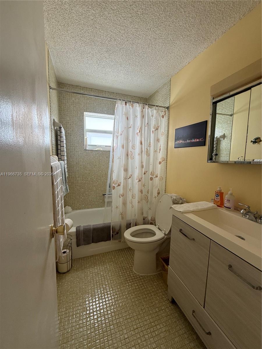 326 Ocean Dr #4 Miami Beach, FL 33139