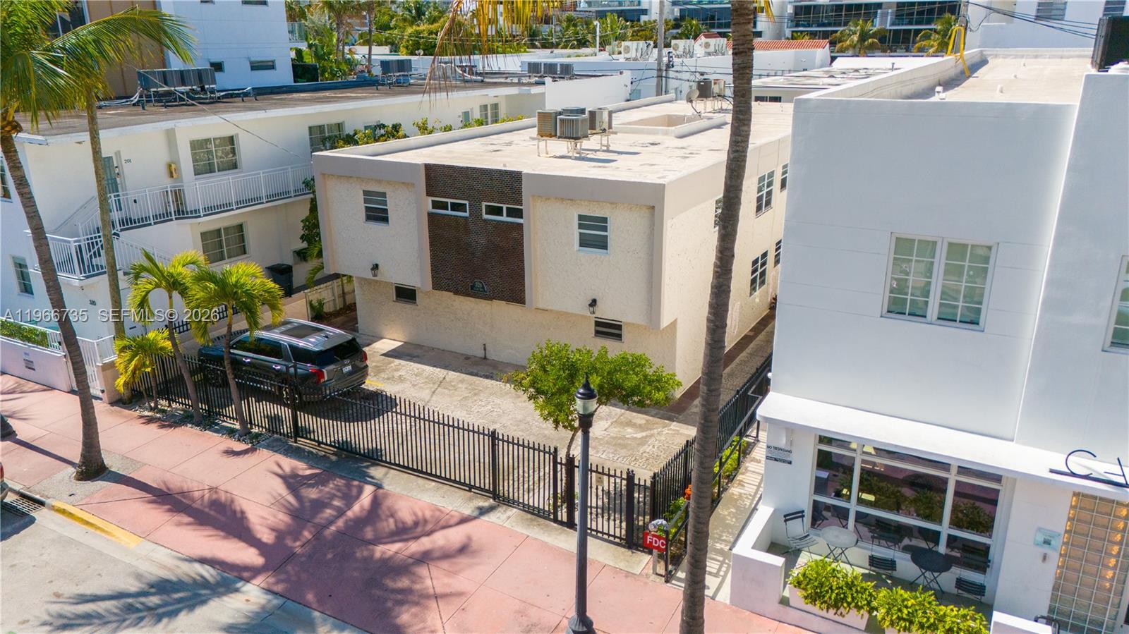 326 Ocean Dr #4 Miami Beach, FL 33139