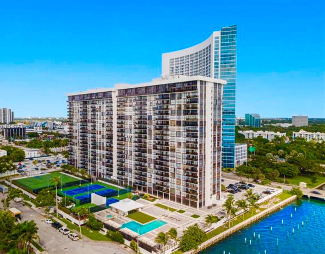 image Charter Club16