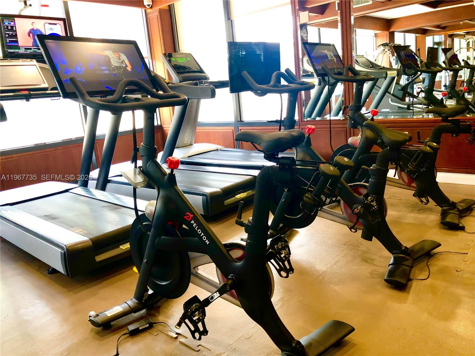 image Charter Club27