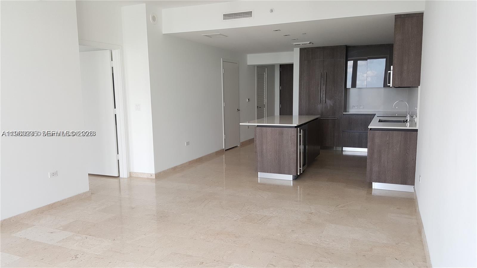 image Reach Brickell City Centre5