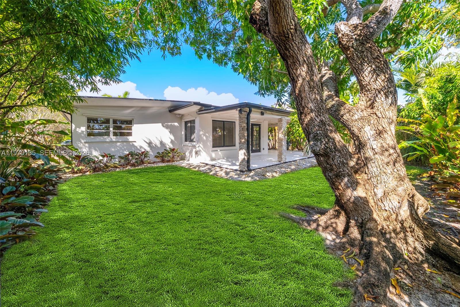 7525 Adventure Ave North Bay Village, FL 33141