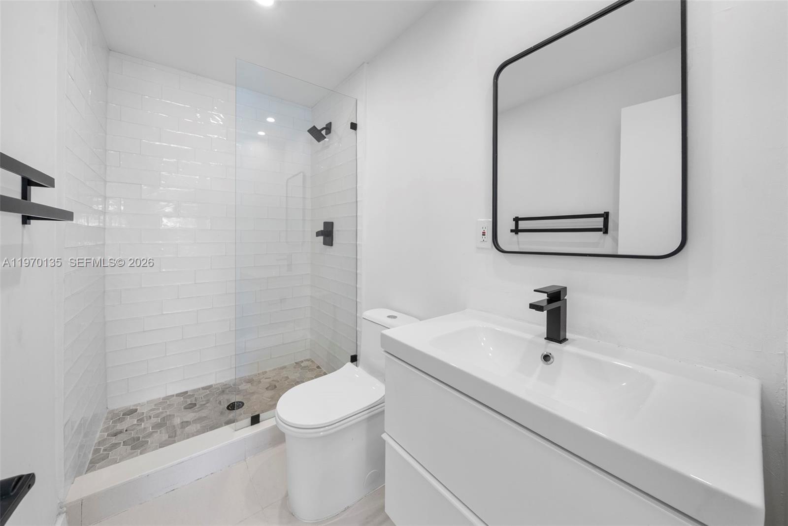 7525 Adventure Ave North Bay Village, FL 33141