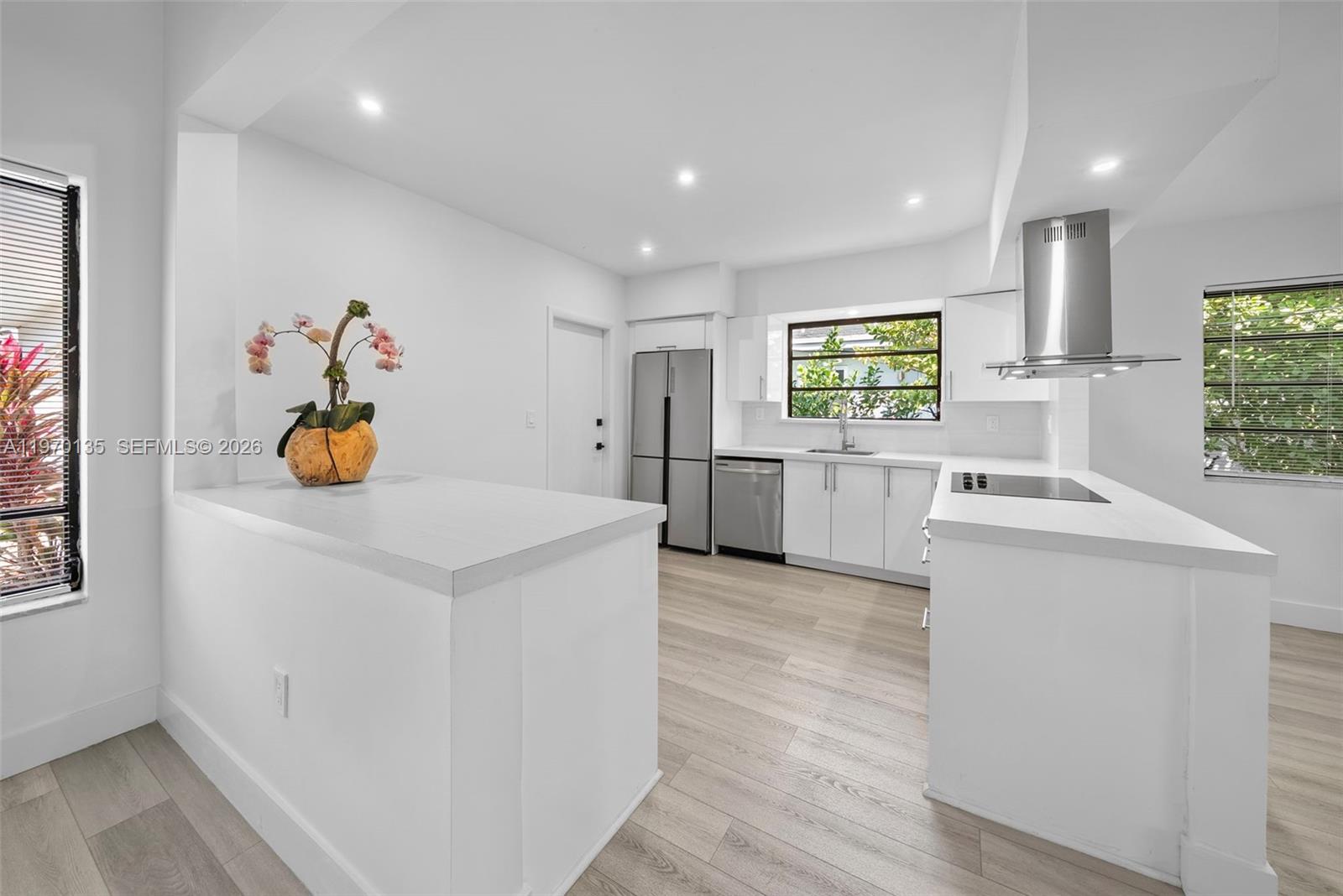 7525 Adventure Ave North Bay Village, FL 33141